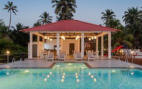 Parisa Beach Resort Tarkarli Bhogwe